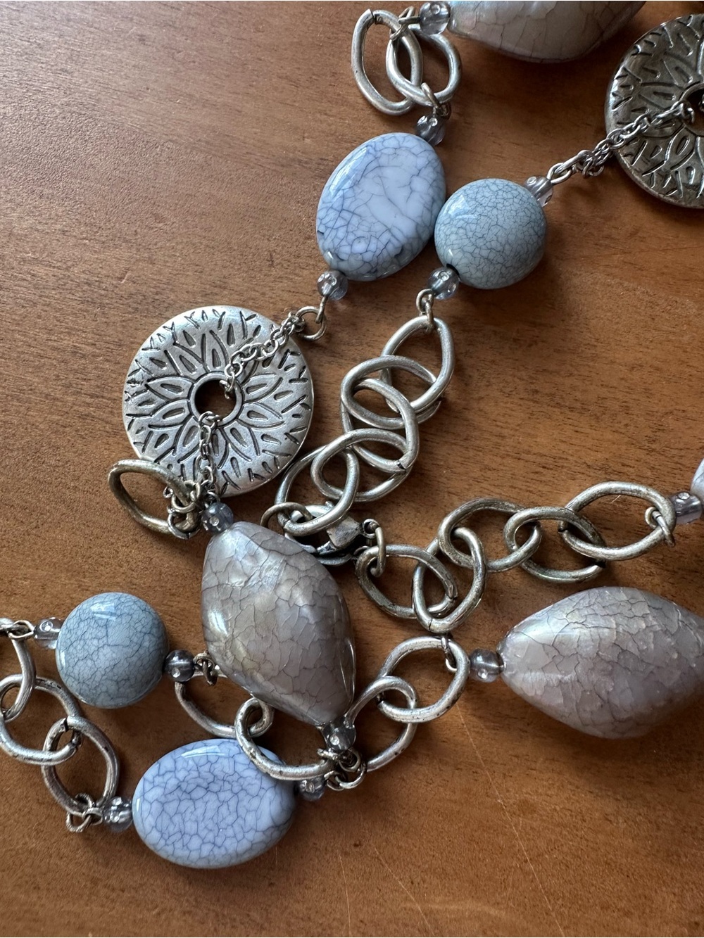 Premier Designs Silver and Light Gray Crackle and Stone Beaded Necklace